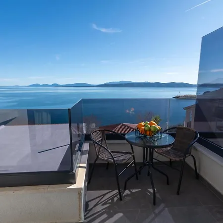 Apartamento Wind Rose Bura-beachfront Igrane