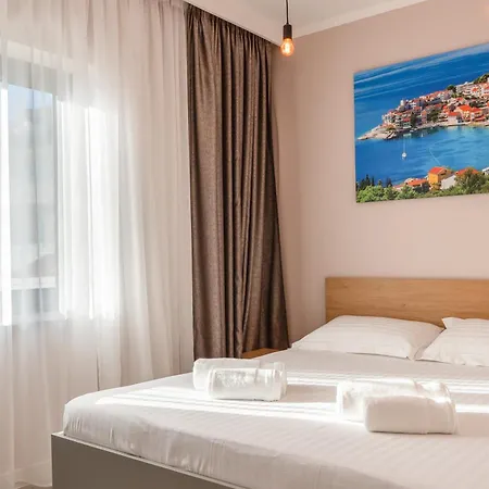 Wind Rose Bura-beachfront Apartamento Igrane