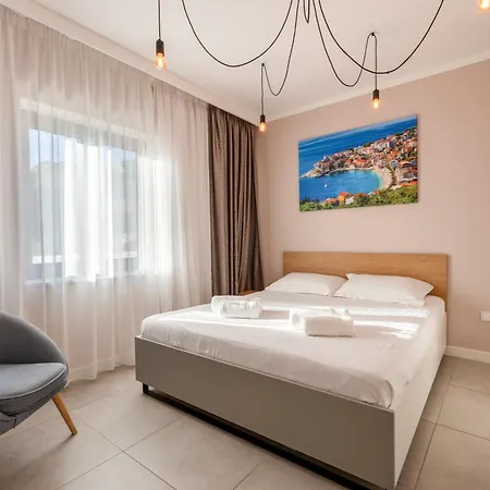 Apartamento Wind Rose Bura-beachfront *