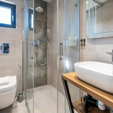 Wind Rose Bura-beachfront Apartamento *