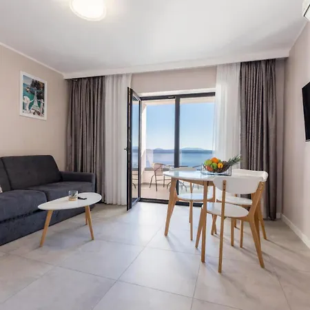 Wind Rose Bura-beachfront Igrane